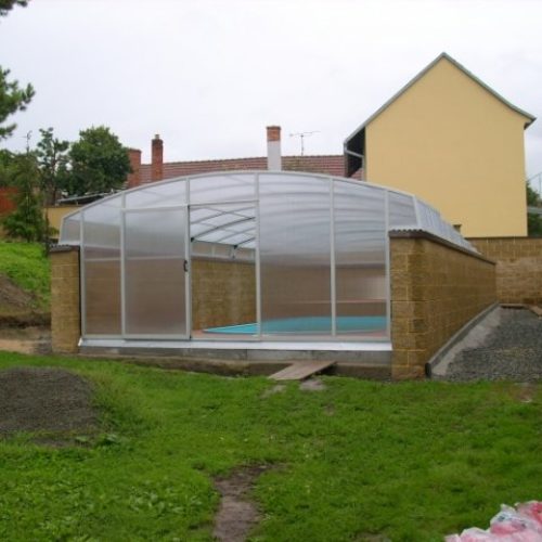 Další zastřešení
